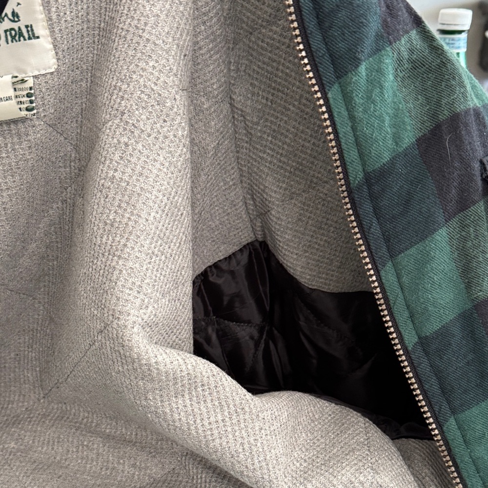 RIVER TRAIL NWT SZ 2XL Green&Black Checkered Men's Jacket Zip Closure 2 pockets - Picture 8 of 9